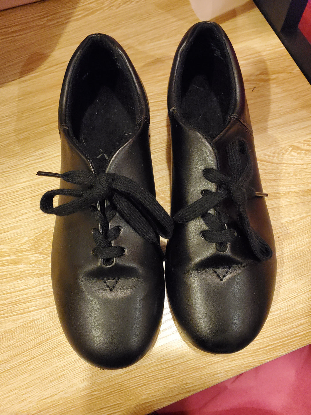 Consignment - cadence tap shoe size 2